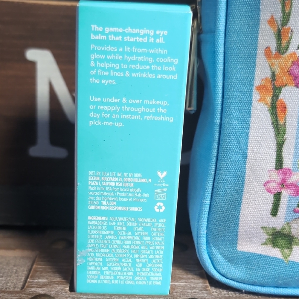 Estee Lauder Floral Makeup Case & Tula Cooling Eye Balm Set - Picture 7 of 8